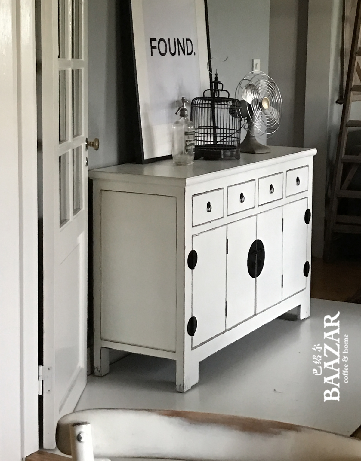 Skänk g 043, vitt – baazar